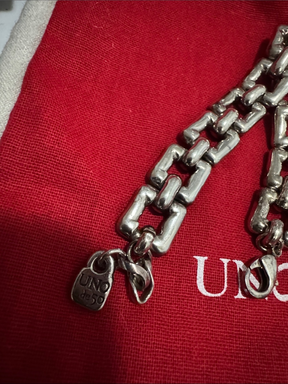 Silver women Chunky Link Bracelet - Classic Chain Accessory UNO DE 50 - Picture 6 of 7